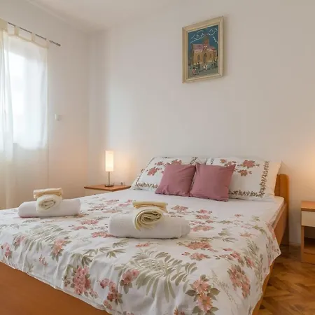 Apartman Lia Apartment *